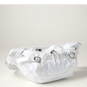 Brand new with tags Athleta Excursion large belt bag